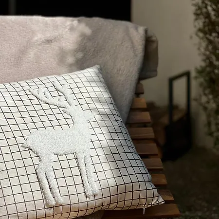 アパート Schwarzwald Hideaway Fuer 2- Ruhe, & Sauna *